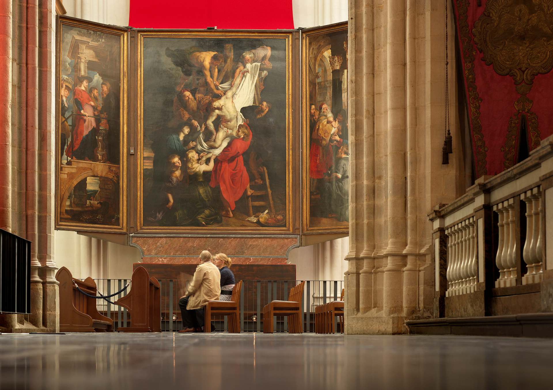 Interior of Our Lady Cathedral, Antwerp © wwwmilo-profi.be