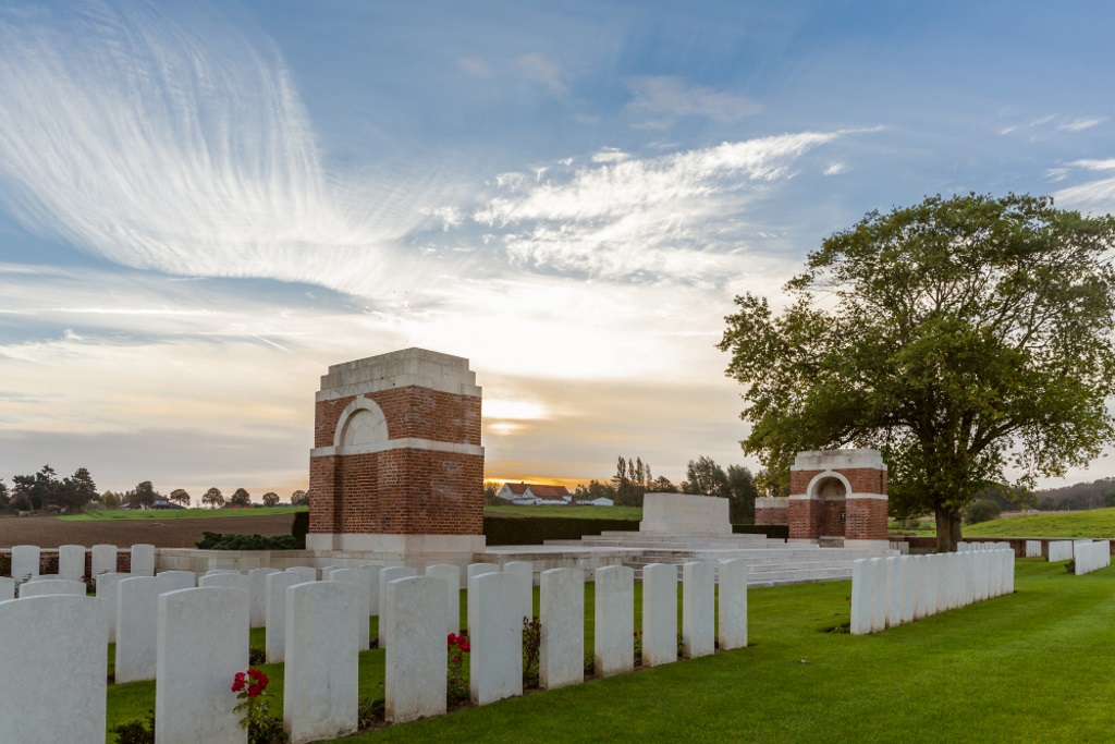 Larch Wood ©CWGC 