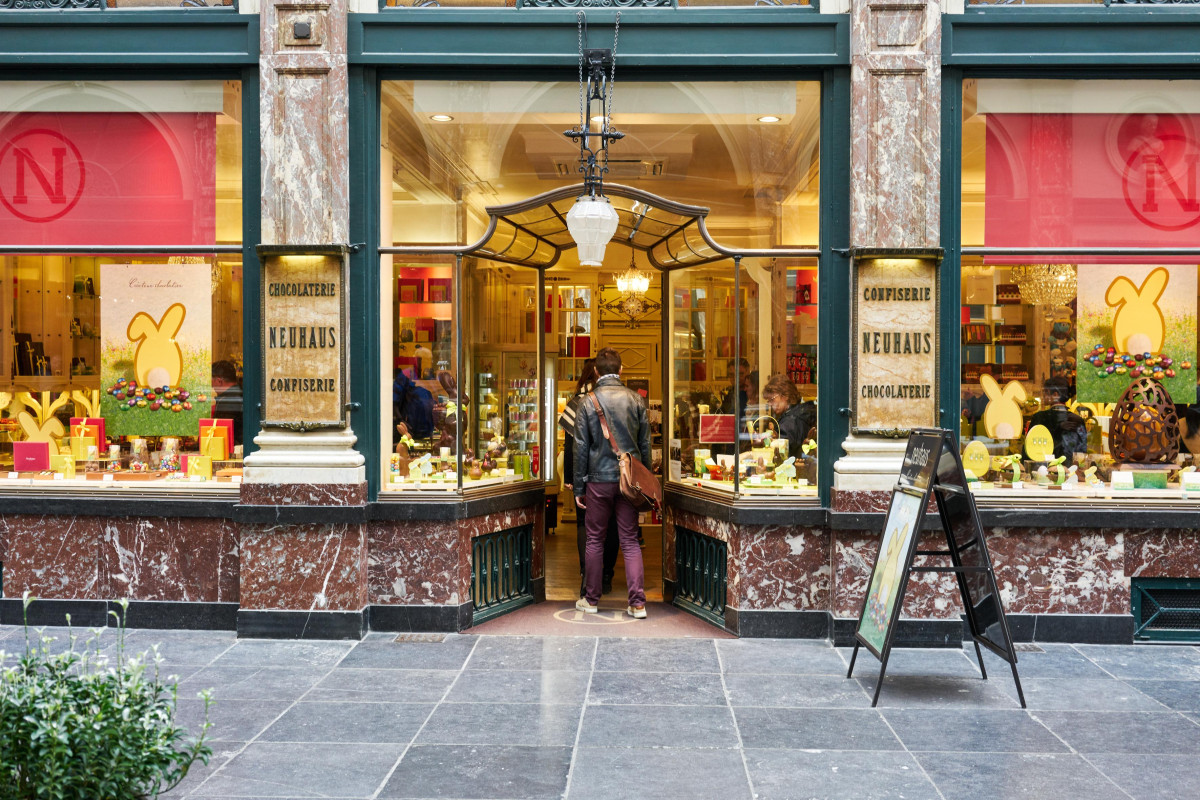 Chocolaterie Neuhaus at Koninginnegalerij Brussels